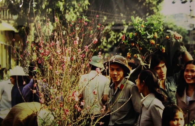 “Vietnam in 1980s” through lens of a former French reporter - ảnh 3